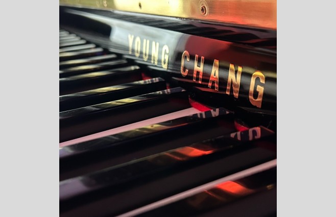 Young Chang Polished Ebony E108 Upright Piano, Immaculate Used - All Inclusive Premium Package (SN:1414048) - Image 5